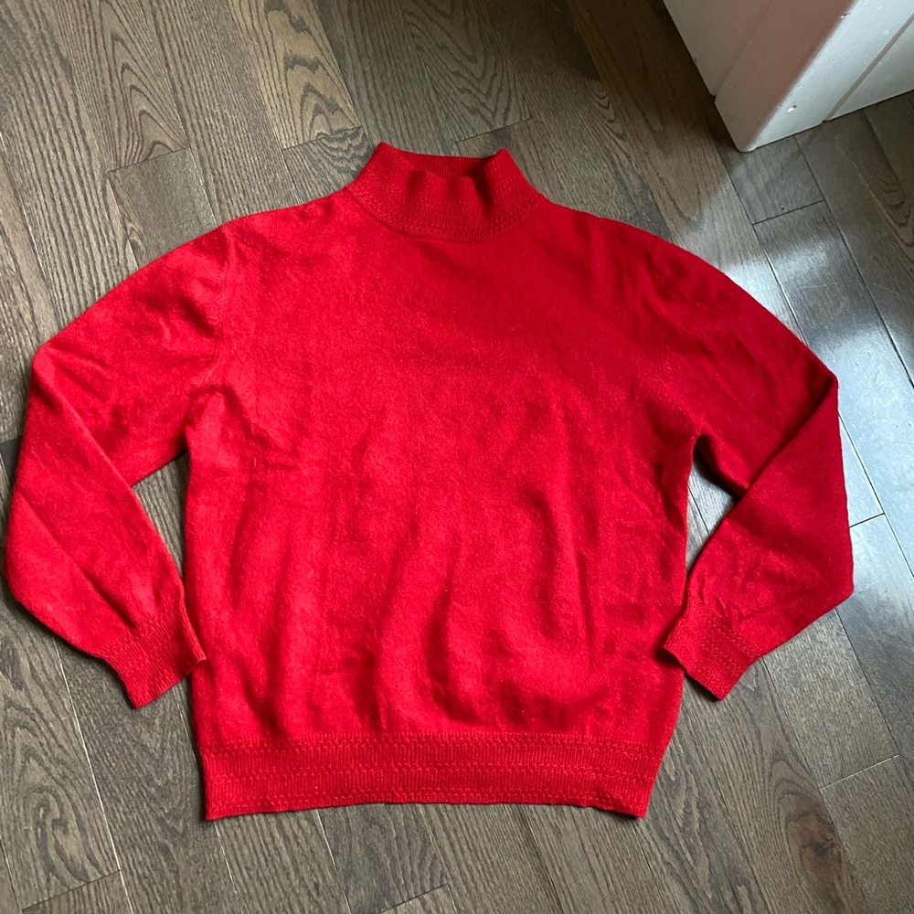 Lord & Taylor Cashmere Sweater Turtleneck Women’s Size Medium